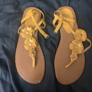 Flower sandals 🌻